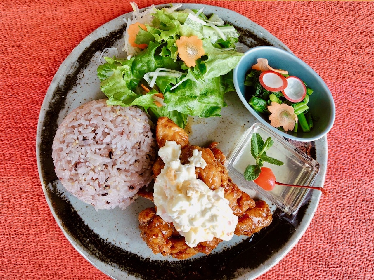 選べる「東山ワンプレートランチ」登場