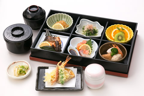 松花堂弁当「あけぼの」