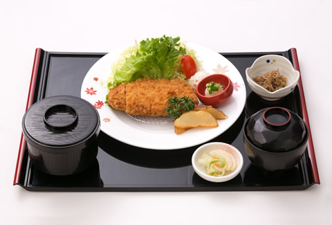 とんかつ定食